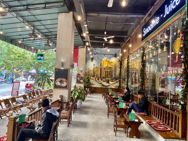 Hệ thống âm thanh cho AHA Cafe Bắc Ninh, Amply 4 - 6 vùng âm lượng, loa được thiết kế riêng cho quán, bật lớn không tạp âm, miễn phí công lắp đặt, bảo hành dài hạn 5 năm.