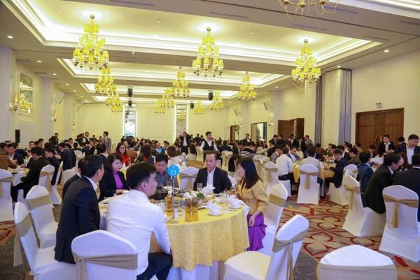 Loa Goldsound cho Trung Tâm Tiệc Cưới và Sự Kiện Cát Tường Palace, loa được thiết kế riêng cho quán, bật lớn không tạp âm, miễn phí công lắp đặt, bảo hành dài hạn 5 năm.