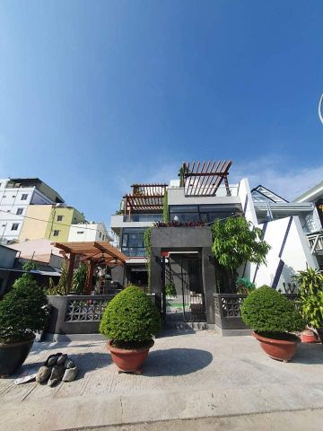 Loa Goldsound lắp đặt âm thanh cho quán tại Vũng Tàu, Amply 4 - 6 vùng âm lượng, loa được thiết kế riêng cho quán, bật lớn không tạp âm, miễn phí công lắp đặt, bảo hành dài hạn 5 năm.