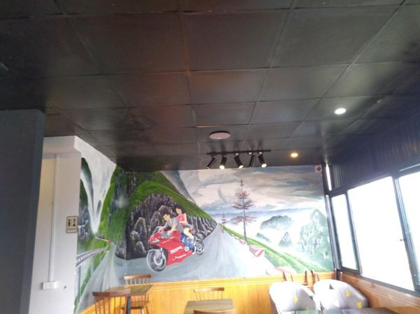 Lắp đặt loa tại Coffee Núi Cấm, Hà Giang.