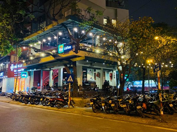 Hệ thống âm thanh cho AHA CAFE Lạc Long Quân , Amply 4 - 6 vùng âm lượng, loa được thiết kế riêng cho quán, bật lớn không tạp âm, miễn phí công lắp đặt, bảo hành dài hạn 5 năm.