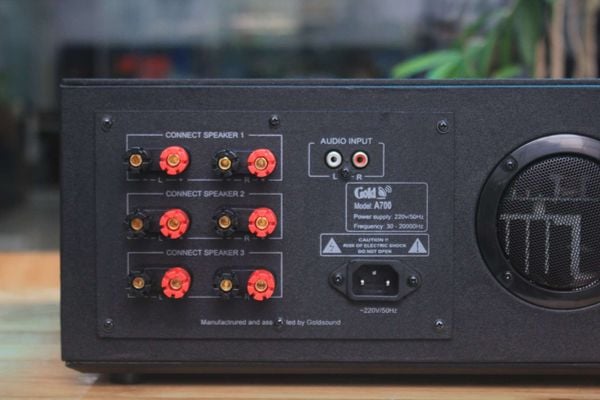 Âm ly A700M  (6 phân vùng âm lượng âm thanh)