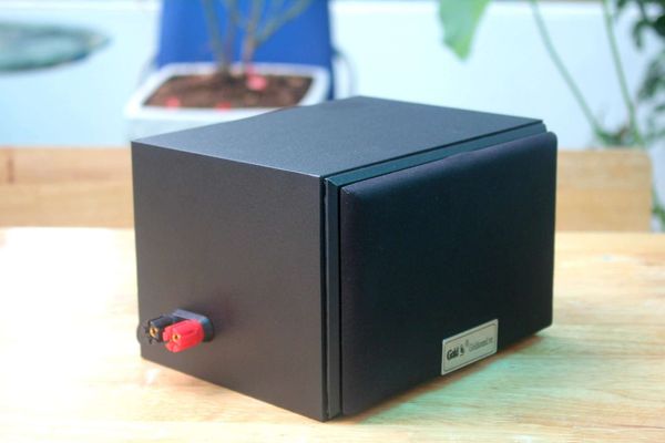 Loa treo tường V16 (sl 1 chiếc)