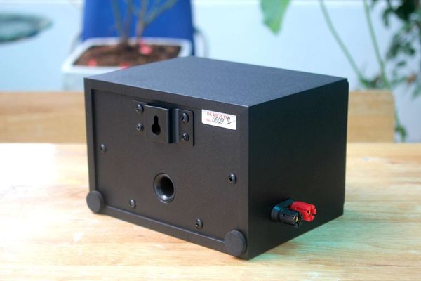 Loa treo tường V16 (sl 1 chiếc)