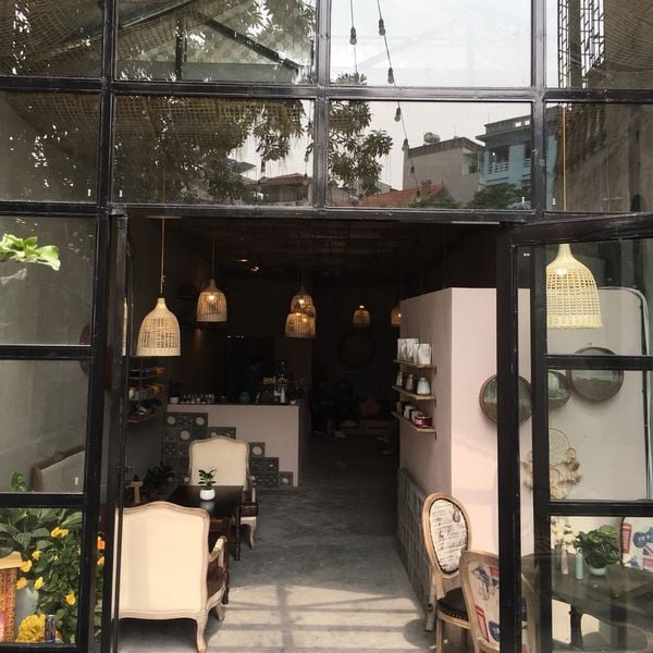 Loa cafe Loa Goldsound lắp đặt hệ thống âm thanh cho quán Một Nhà coffee tại Hoàng Cầu, Hà Nội