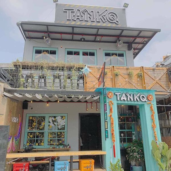 Loa nhà hàng loa cafe Goldsound lắp đặt âm thanh cho quán TANKQ Restaurant & Coffee VN