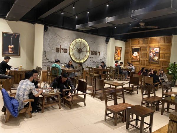 Hệ thống âm thanh cho Aha Cafe Đống Đa, Amply 4 - 6 vùng âm lượng, loa được thiết kế riêng cho quán, bật lớn không tạp âm, miễn phí công lắp đặt, bảo hành dài hạn 5 năm.