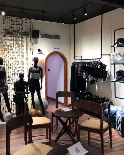 Loa Goldsound cho The jeans shop - Beanstalk coffee, amply 2 kênh 150w, bluetooth 5.0, loa V25C - 25w, loa được thiết kế riêng cho quán, bật lớn không tạp âm, miễn phí công lắp đặt, bảo hành dài hạn 5 năm