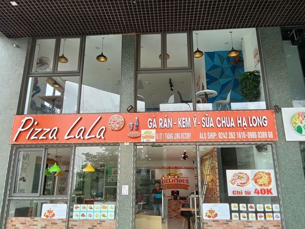 Loa nhà hàng loa cafe loa Goldsound lắp đặt âm thanh cho quán Pizza LaLa, Amply 4 - 6 vùng âm lượng, loa được thiết kế riêng cho quán, bật lớn không tạp âm, miễn phí công lắp đặt, bảo hành dài hạn 5 năm.