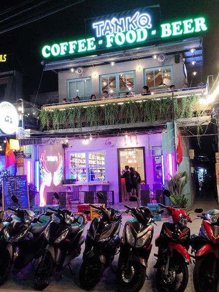 Loa nhà hàng loa cafe Goldsound lắp đặt âm thanh cho quán TANKQ Restaurant & Coffee VN