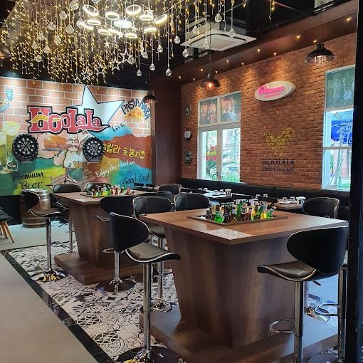 Loa Goldsound cho Hoolala chicken & Pastanara, Hà Nội, loa được thiết kế riêng cho quán, bật lớn không tạp âm, miễn phí công lắp đặt, bảo hành dài hạn 5 năm