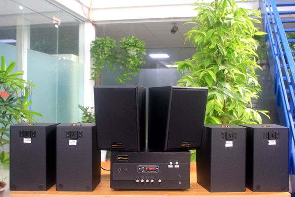 Dàn loa treo tường thông báo, phát nhạc nền tự động: Amply A904 + 6 V55C