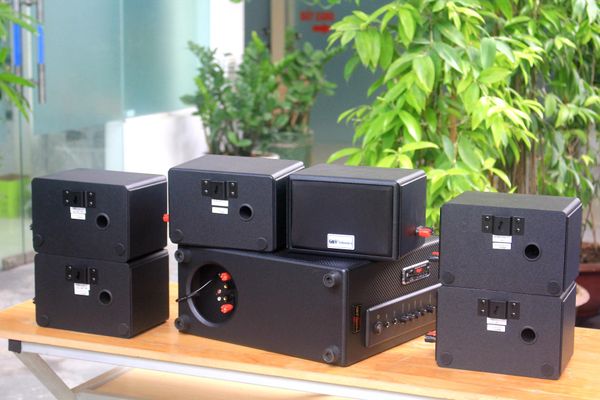 [Diện tích 120 m2 + 2 Kênh] Amply A906 + 6 V32, Amply hai vùng âm lượng, loa được thiết kế riêng cho quán, bật lớn không tạp âm, bảo hành dài hạn 5 năm.