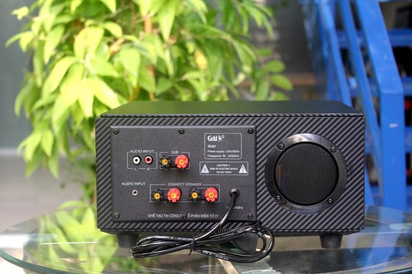 Dàn loa sân vườn: Amply A501 Goldsound 500w + 4 loa Goldsound ngoài trời V40NT 40w + 01 trầm, loa được thiết kế riêng cho quán, bật lớn không tạp âm, miễn phí công lắp đặt, bảo hành 12 tháng