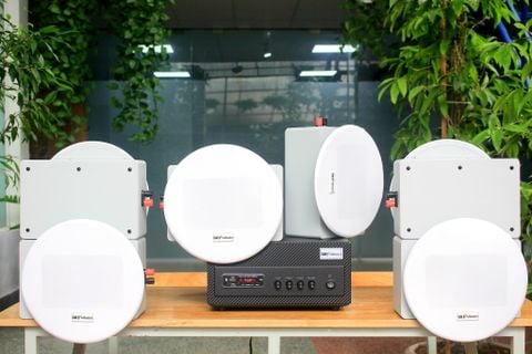 [Diện tích 120m2 + 2 Kênh] Loa âm trần thông báo, phát nhạc nền: Âm ly A501 Goldsound 500w + 6 loa âm trần Goldsound VAT38 38w, loa được thiết kế riêng cho quán, bật lớn không tạp âm, miễn phí công lắp đặt, bảo hành dài hạn 5 năm