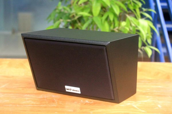 Loa Goldsound vệ tinh sân vườn Goldsound V50NT_SG (ngoài trời)(số lượng 01 loa), công suất 50w, thiết kế chống nước, loa bass 4 inch, treble 2 inch, kích thước rộng 26 cm, cao 17 cm, sâu 20 cm, bảo hành 12 tháng.