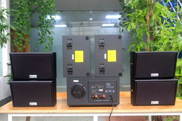 Dàn loa treo tường thông báo phát nhạc nền tự động: A907 Goldsound 2 vùng âm lượng 900w + 6 loa Goldsound ngoài trời V50NT 50w, loa được thiết kế riêng cho quán, bật lớn không tạp âm, miễn phí công lắp đặt, bảo hành 12 tháng