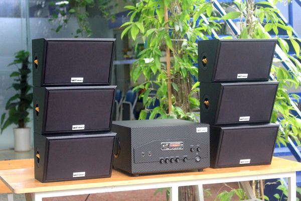Dàn loa treo tường thông báo phát nhạc nền tự động: A907 Goldsound 2 vùng âm lượng 900w + 6 loa Goldsound ngoài trời V50NT 50w, loa được thiết kế riêng cho quán, bật lớn không tạp âm, miễn phí công lắp đặt, bảo hành 12 tháng