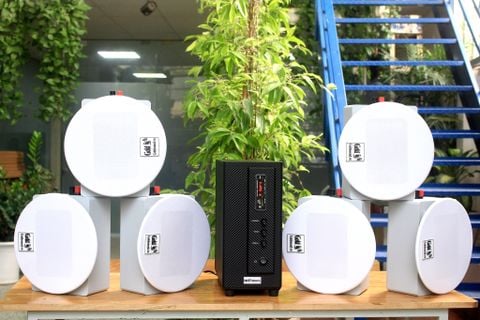 [Diện tích 120m2 + 2 Kênh] Loa âm trần thông báo, phát nhạc nền: Âm ly A155 Goldsound 150w + 6 loa âm trần Goldsound VAT38 38w, loa được thiết kế riêng cho quán, bật lớn không tạp âm, miễn phí công lắp đặt, bảo hành dài hạn 5 năm