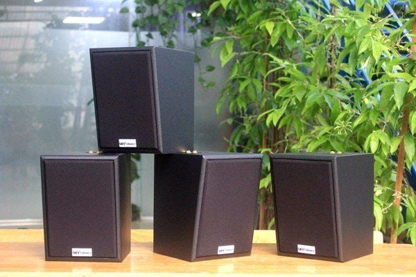 [Diện tích 40m2 + 2 Kênh] A155_SG Goldsound 2 vùng âm lượng 150w + 2 loa Goldsound V25C_SG 25W, loa được thiết kế riêng cho quán, bật lớn không tạp âm, miễn phí công lắp đặt, bảo hành dài hạn 5 năm.