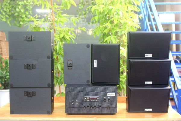 Dàn loa treo tường thông báo phát nhạc nền tự động: A907 Goldsound 2 vùng âm lượng 900w + 8 loa Goldsound ngoài trời V50NT 50w, loa được thiết kế riêng cho quán, bật lớn không tạp âm, miễn phí công lắp đặt, bảo hành 12 tháng