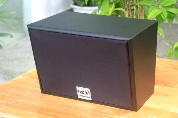 Loa vệ tinh sân vườn Goldsound V130NT_TH (ngoài trời)(Số lương 1 loa), công suất 130w, thiết kế chống nước, loa bass 20 cm, treble 3 inch, kích thước rộng 37 cm, cao 27.5 cm, sâu 27 cm, Bảo hành 12 tháng