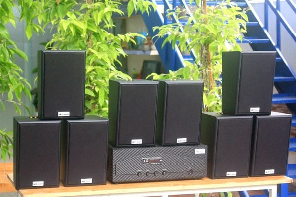 Dàn âm thanh quán cafe: Amply A918_TH + 8V40_TH