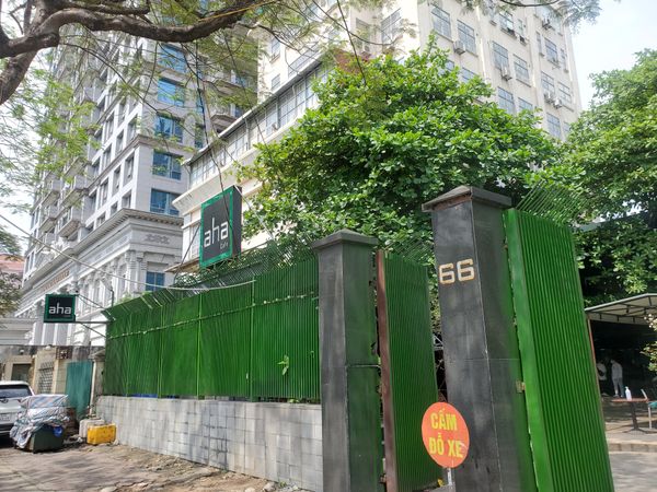 Hệ thống âm thanh cho AHA Cafe Bảo Tàng Dân Tộc, Amply 4 - 6 vùng âm lượng, loa được thiết kế riêng cho quán, bật lớn không tạp âm, miễn phí công lắp đặt, bảo hành dài hạn 5 năm.