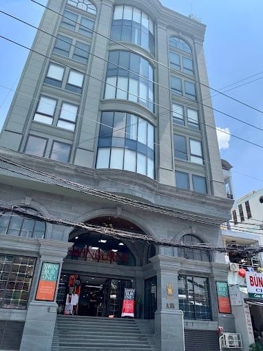 Loa cho trường học Swinburne Vietnam, cấu hình lắp đặt: Âm ly có thể điều chỉnh được âm lượng của âm thanh phát ra cho từng khu vực trong lớp, âm thanh luôn rõ ràng, chuyên cho giảng dạy.