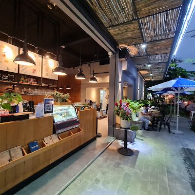 Loa Goldsound Dolphy Café Mỹ Toàn Coffee, loa được thiết kế riêng cho quán, bật lớn không tạp âm, miễn phí công lắp đặt, bảo hành dài hạn 5 năm