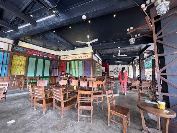 Loa cho cafe Aha Sapa, Amply 4 - 6 vùng âm lượng, loa được thiết kế riêng cho quán, bật lớn không tạp âm, miễn phí công lắp đặt, bảo hành dài hạn 5 năm.