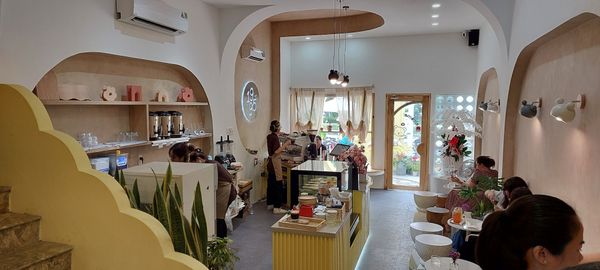 Loa Goldsound cho The 1995 Kafe, Bình Tân, HCM, Amply 4 - 6 vùng âm lượng, loa được thiết kế riêng cho quán, bật lớn không tạp âm, miễn phí công lắp đặt, bảo hành dài hạn 5 năm.