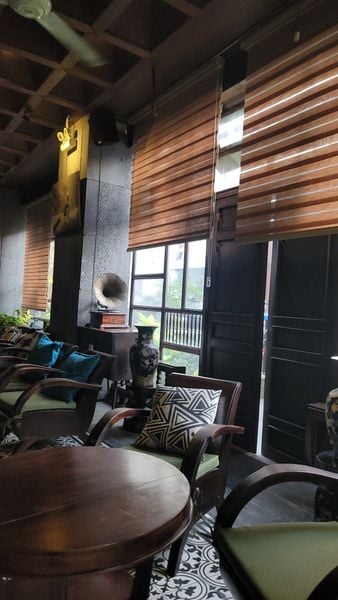 Loa Goldsound cho quán Cafe Cô Ba - Đồng Khởi, loa được thiết kế riêng cho quán, bật lớn không tạp âm, miễn phí công lắp đặt, bảo hành dài hạn 5 năm