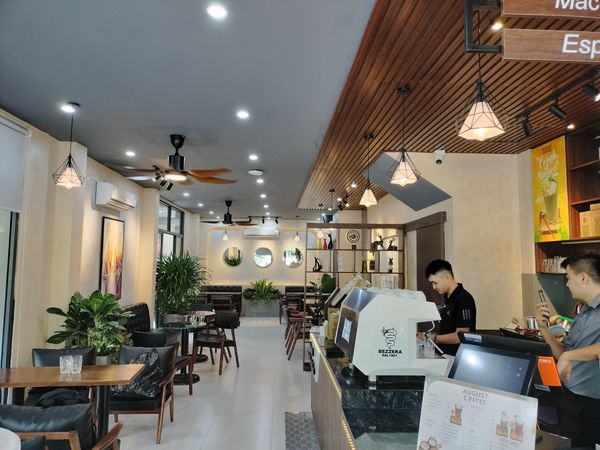 Loa cafe Goldsound hoàn thiện âm thanh cho August Coffee, Hà Nội