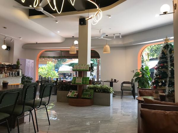 Loa Goldsound cho Tra Ny Ka Coffee, Hà Đông, Hà Nội, amply 2 kênh 380w, bluetooth 5.0, loa V23-23w, loa được thiết kế riêng cho quán, bật lớn không tạp âm, miễn phí công lắp đặt, bảo hành dài hạn 5 năm