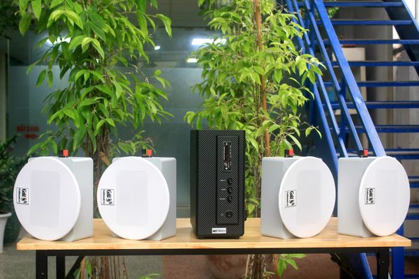 [Diện tích 80m2] Amply AMT155 + 4 VAT38, loa được thiết kế riêng cho quán, bật lớn không tạp âm, miễn phí công lắp đặt, bảo hành dài hạn 5 năm.