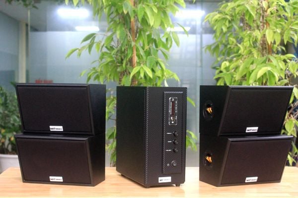 Dàn loa treo tường thông báo phát nhạc nền tự động: AMT155 Goldsound 150w + 4 loa Goldsound ngoài trời V50NT 50w, loa được thiết kế riêng cho quán, bật lớn không tạp âm, miễn phí công lắp đặt, bảo hành 12 tháng