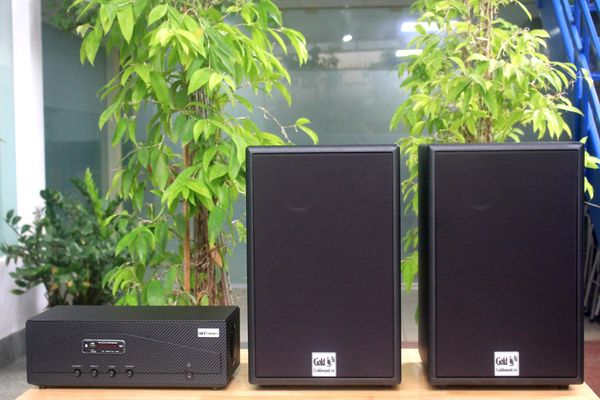 [Diện tích 80m2 + 02 Kênh] Amply Goldsound A918 hai kênh 1200w + 2 loa Goldsound treo tường ngoài trời V230NT 230w, loa được thiết kế riêng cho quán, bật lớn không tạp âm, miễn phí công lắp đặt, bảo hành dài hạn 5 năm.