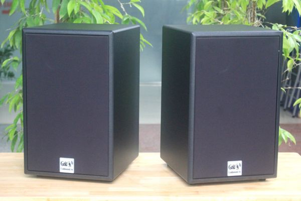 [Diện tích 80m2 + 02 Kênh] Amply Goldsound A918 hai kênh 1200w + 2 loa Goldsound treo tường ngoài trời V230NT 230w, loa được thiết kế riêng cho quán, bật lớn không tạp âm, miễn phí công lắp đặt, bảo hành dài hạn 5 năm.