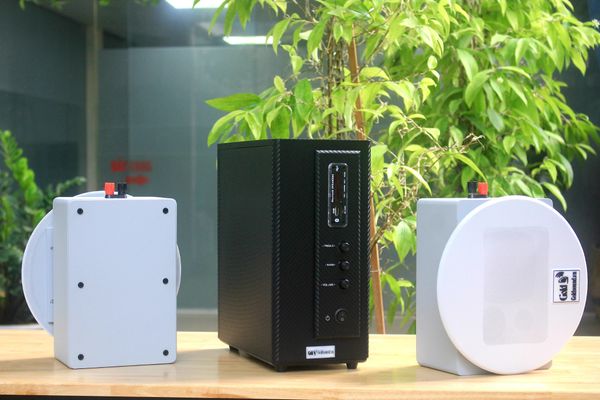 Loa âm trần thông báo, phát nhạc nền tự động: AMT155 Goldsound 150w + 2 loa âm trần Goldsound VAT38 38w, loa được thiết kế riêng cho quán, bật lớn không tạp âm, miễn phí công lắp đặt, bảo hành dài hạn 5 năm