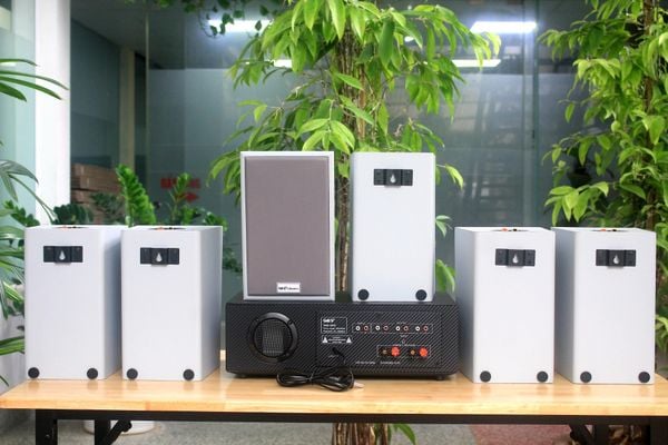 [Diện tích 120m2 + 02 Kênh] Amply A918 hai vùng âm lượng 1200W + 6 loa vệ tinh Goldsound V58C 58w treo tường, loa được thiết kế riêng cho quán, bật lớn không tạp âm, miễn phí công lắp đặt, bảo hành dài hạn 5 năm.