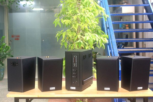 [Diện tích 80m2] AMT155_TH Goldsound 2 vùng âm lượng 150w + 4 loa Goldsound V40C_TH 40w, loa được thiết kế riêng cho quán, bật lớn không tạp âm, miễn phí công lắp đặt, bảo hành dài hạn 5 năm.