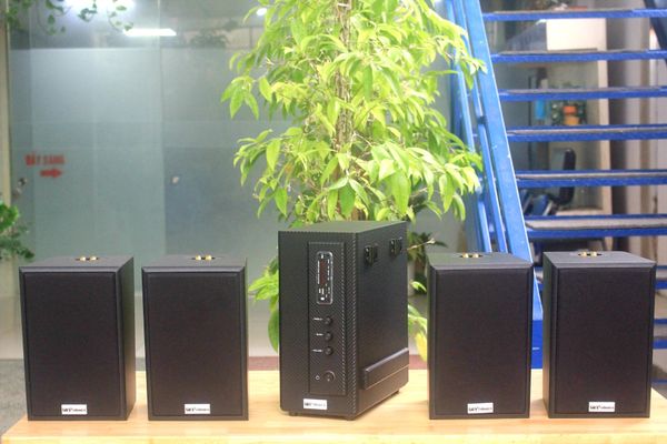 [Diện tích 80m2] AMT155 Goldsound 2 vùng âm lượng 150w + 4 loa Goldsound V40C 40w, loa được thiết kế riêng cho quán, bật lớn không tạp âm, miễn phí công lắp đặt, bảo hành dài hạn 5 năm.