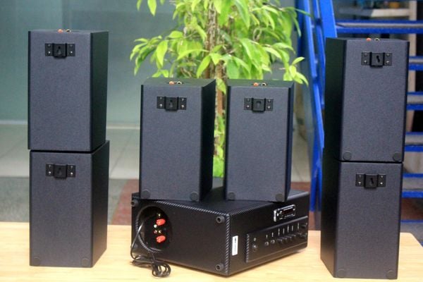 [Diện tích 120m2 + 02 Kênh] AMT907_DA Goldsound 2 vùng âm lượng 900w + 6 loa Goldsound V40C_DA 40w, loa được thiết kế riêng cho quán, bật lớn không tạp âm, miễn phí công lắp đặt, bảo hành dài hạn 5 năm.