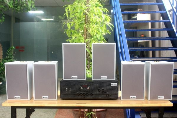 [Diện tích 120m2 + 02 Kênh] Amply A917_SG Goldsound 2 vùng âm lượng 1200w + 6 loa Goldsound V58C_SG 58w, loa được thiết kế riêng cho quán, bật lớn không tạp âm, miễn phí công lắp đặt, bảo hành dài hạn 5 năm.