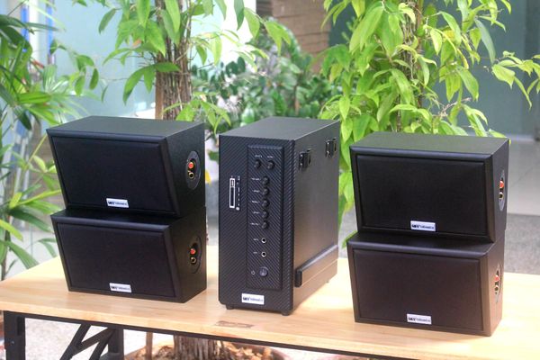 Dàn loa sân vườn: âm ly AMT384 Goldsound 2 vùng âm lượng 380w + 4 loa Goldsound ngoài trời V40NT 40w, loa được thiết kế riêng cho quán, bật lớn không tạp âm, miễn phí công lắp đặt, bảo hành 12 tháng