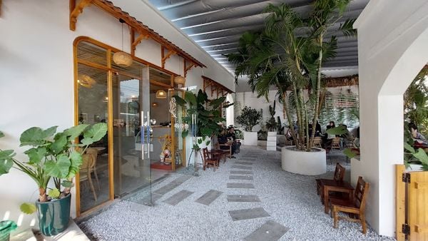 Loa Goldsound cho Cactus Coffee 31 Phan Chu Trinh, Vĩnh Yên, Vĩnh Phúc, Amply 4 - 6 vùng âm lượng, loa được thiết kế riêng cho quán, bật lớn không tạp âm, miễn phí công lắp đặt, bảo hành dài hạn 5 năm