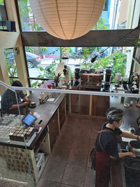 Loa quán cafe phê hệ thống loa Goldsound lắp đặt cho Saveur Café Tân Định, TP HCM