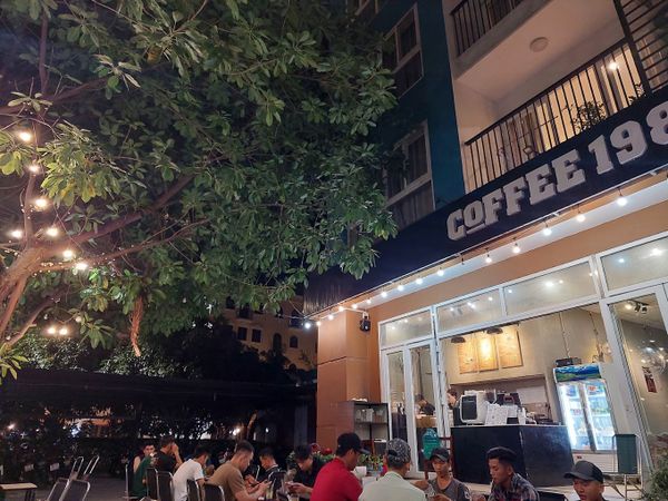 Loa Goldsound cho The 1986 coffee and tea, amply 2 kênh 380w, bluetooth 5.0, loa V23 - 23w, loa được thiết kế riêng cho quán, bật lớn không tạp âm, miễn phí công lắp đặt, bảo hành dài hạn 5 năm