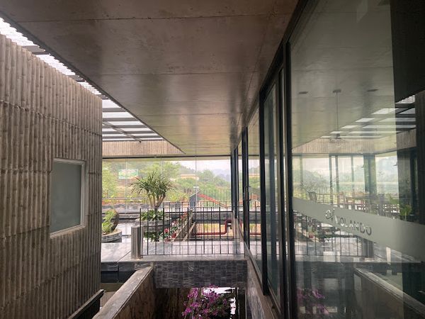 Loa Goldsound cho nhà hàng Vigolando Restaurant, Mộc Châu – Sơn La, Amply 4 - 6 vùng âm lượng, loa được thiết kế riêng cho quán, bật lớn không tạp âm, miễn phí công lắp đặt, bảo hành dài hạn 5 năm.